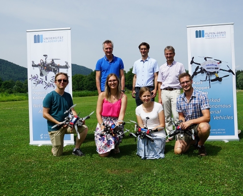 Michał Barciś, Petra Madžin, Agata Barciś, Roland Jung (vorne, v.l.n.r.) sowie Bernhard Rinner, Stephan Weiss und Hermann Hellwagner (hinten, v.l.n.r.)