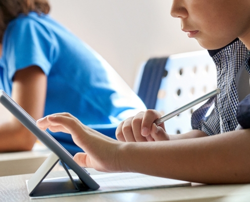 Schule & Tablet | Foto: insta_photos/Adobestock