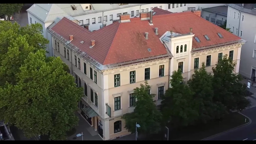 Musilhaus von oben Bildausschnitt Imagefilm Musil-Institut